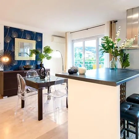 C5 - 2 Bdr Blvd Carnot - 10 Min Palais - Ac & Terrace Sea View *