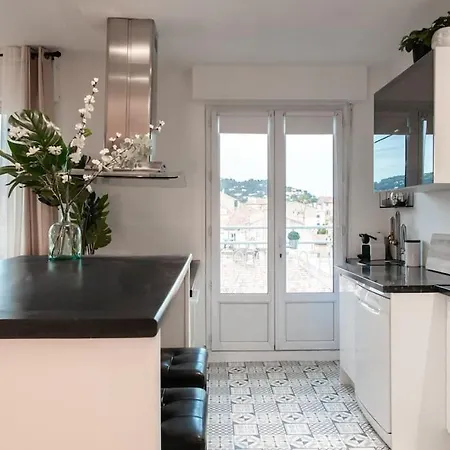 C5 - 2 Bdr Blvd Carnot - 10 Min Palais - Ac & Terrace Sea View *