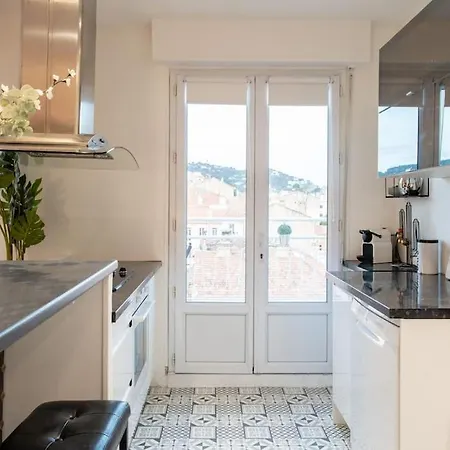 C5 - Staywiz Us - 2 Bdr Blvd Carnot - 10 Min Palais - Ac & Terrace Sea View Канны